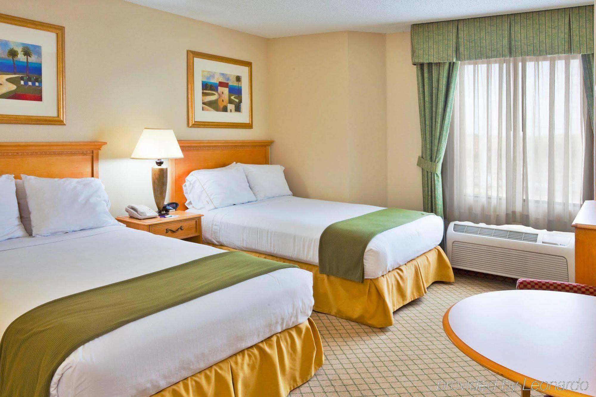 Holiday Inn Express & Suites - Nearest Universal Orlando By Ihg Δωμάτιο φωτογραφία