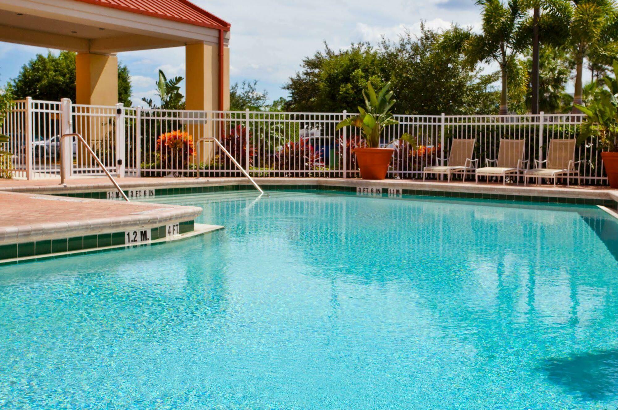 Holiday Inn Express & Suites - Nearest Universal Orlando By Ihg Ανέσεις φωτογραφία