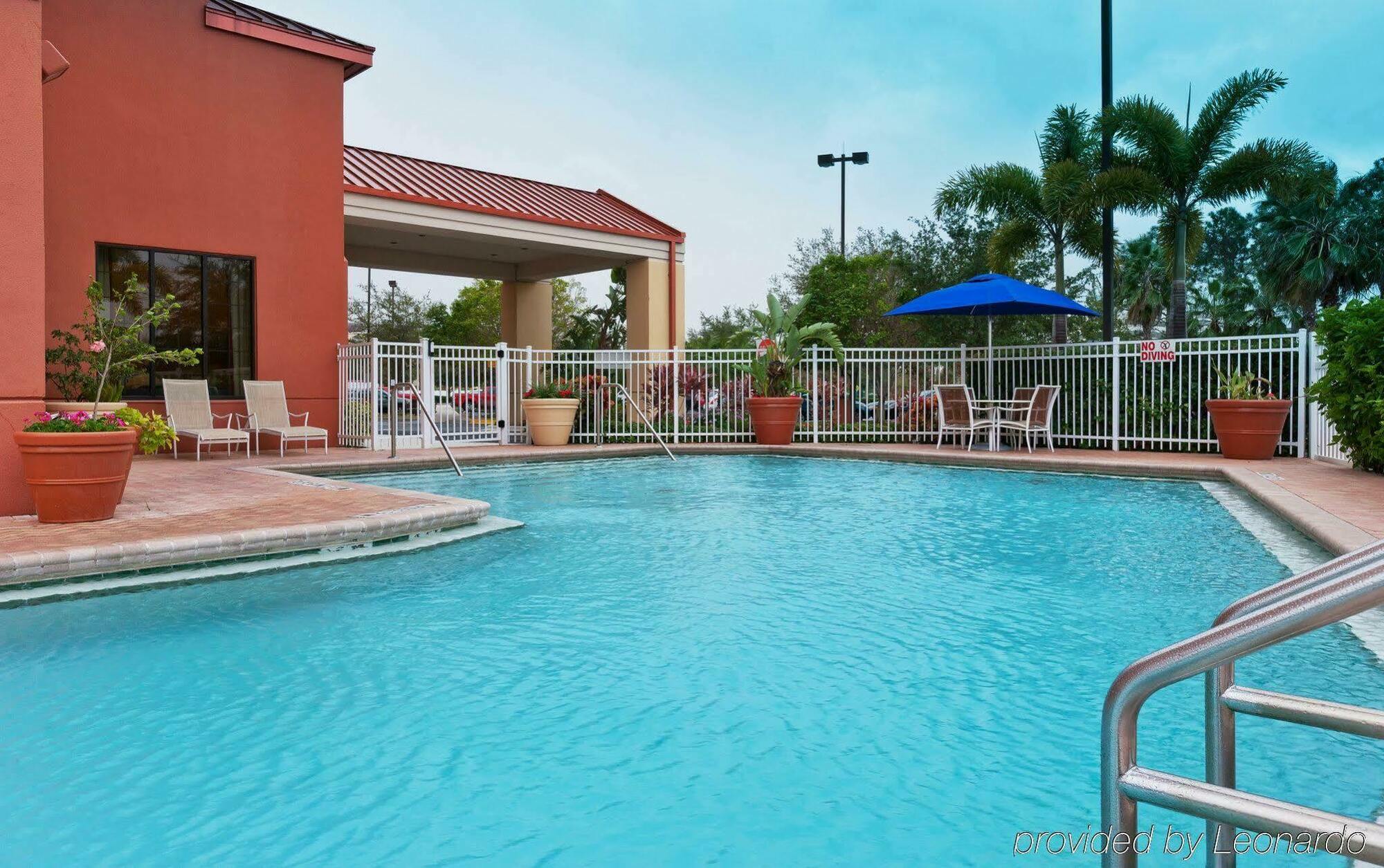 Holiday Inn Express & Suites - Nearest Universal Orlando By Ihg Εξωτερικό φωτογραφία